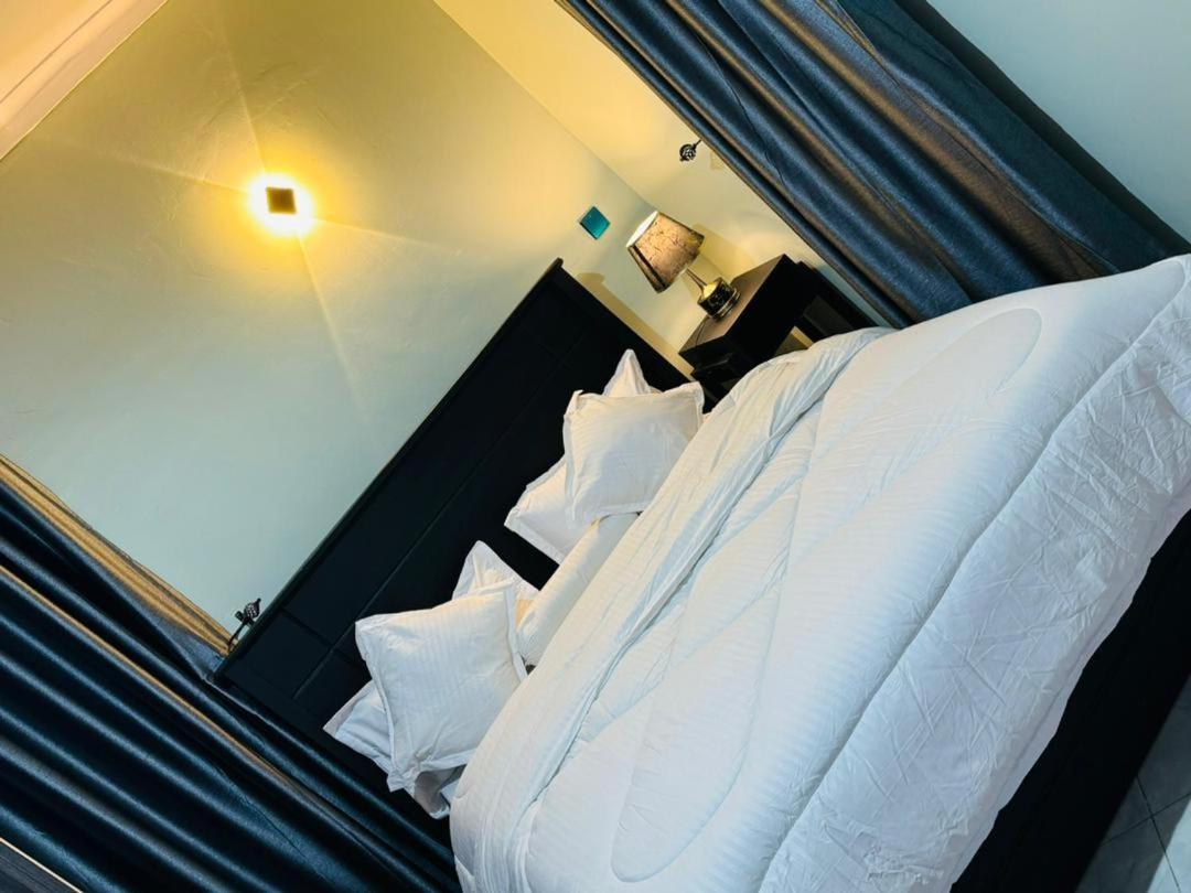 カンパラ Sequoia Living Bed & Breakfast エクステリア 写真